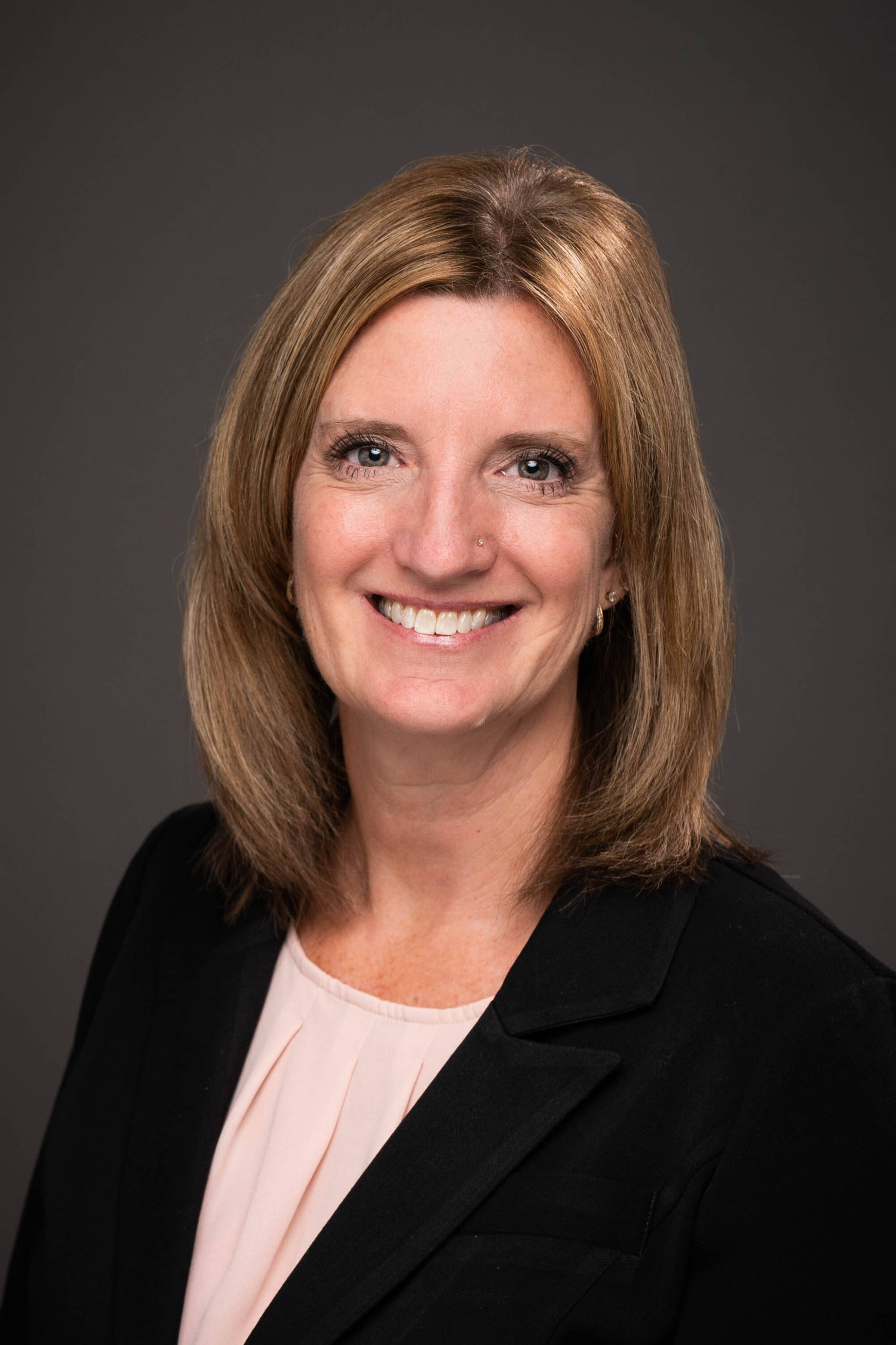 Ronda Huster studio portrait